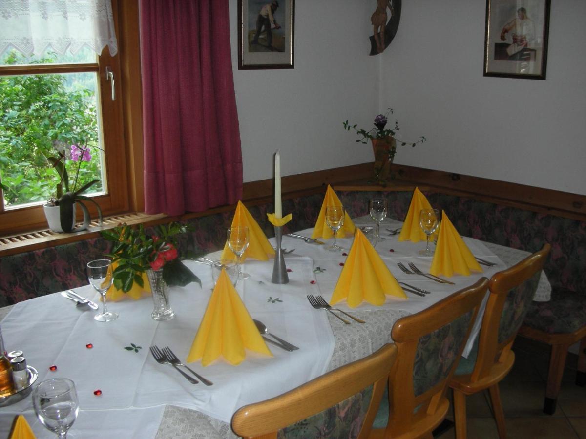 Gasthaus St. Valentin Кьюза Экстерьер фото