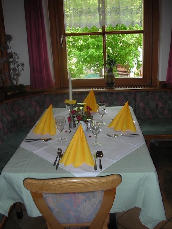 Gasthaus St. Valentin Кьюза Экстерьер фото